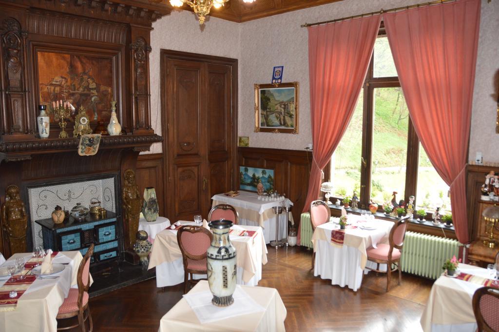 Chateau Bleu Hotell Trooz Exteriör bild