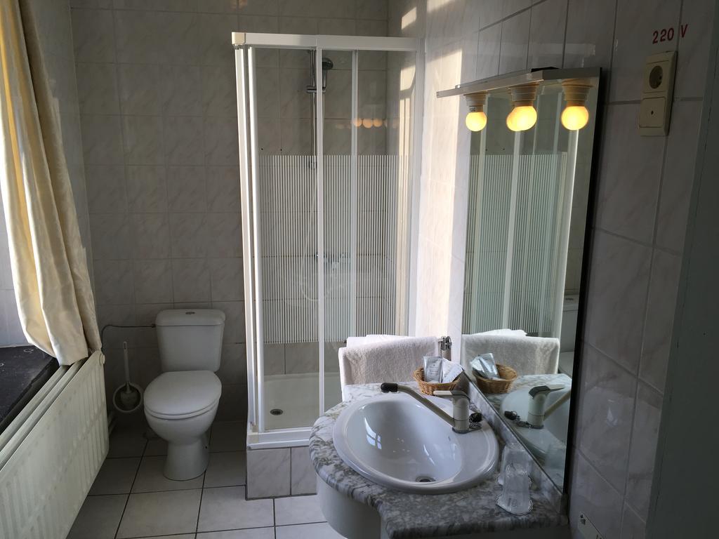 Chateau Bleu Hotell Trooz Exteriör bild